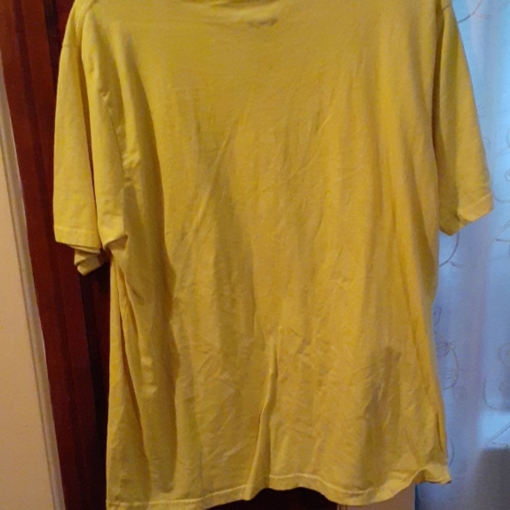 Tshirt - Picture 3 of 3